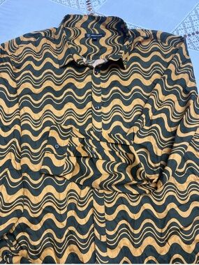 INC International Concepts Black & Mustard Wave-Pattern Button-Down Shirt